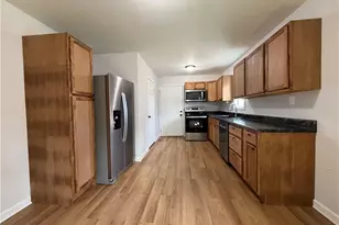 3662 Lakeview Dr, Gainesville, GA 30501 - Photo 16