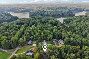 3662 Lakeview Dr, Gainesville, GA 30501 - Photo 4