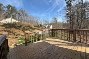 3662 Lakeview Dr, Gainesville, GA 30501 - Photo 42