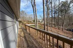 3662 Lakeview Dr, Gainesville, GA 30501 - Photo 38