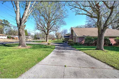 224 Hillcrest Drive, Calhoun, GA 30701 - Photo 10