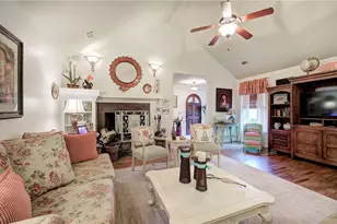 224 Hillcrest Dr, Calhoun, GA 30701 - Photo 8