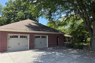 224 Hillcrest Dr, Calhoun, GA 30701 - Photo 10
