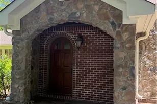 224 Hillcrest Dr, Calhoun, GA 30701 - Photo 2