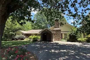 224 Hillcrest Dr, Calhoun, GA 30701 - Photo 2