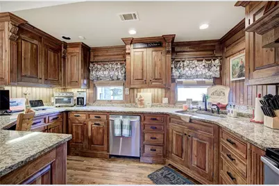 224 Hillcrest Drive, Calhoun, GA 30701 - Photo 16