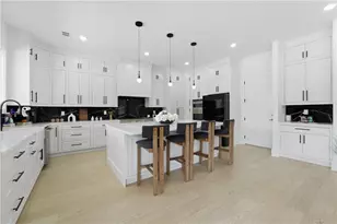 556 Versailles Dr, Auburn, GA 30011 - Photo 10