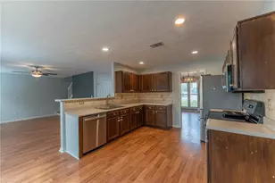 745 Winding River Dr, Lawrenceville, GA 30046 - Photo 8