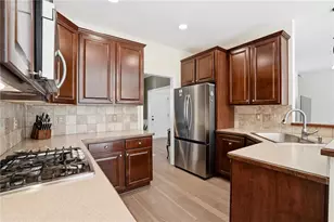 3985 Chestnut Springs Ct, Cumming, GA 30041 - Photo 8