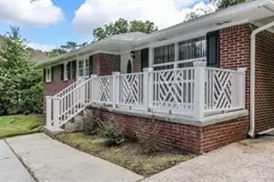 2677 Clairmont Road NE, Atlanta, GA 30329 - Photo 16