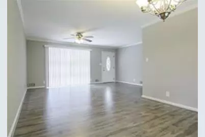 2677 Clairmont Road NE, Atlanta, GA 30329 - Photo 4