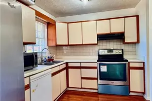 6205 Fieldcrest Dr, Morrow, GA 30260 - Photo 10