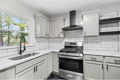 2533 Plantation Drive, East Point, GA 30344 - Photo 8