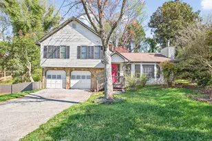 1763 Hearth Stone Circle, Lawrenceville, GA 30043 - Photo 2