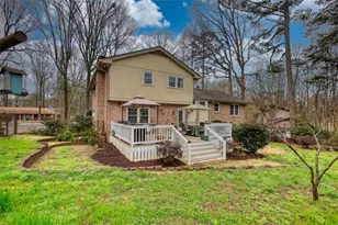 832 Sweet Briar Ln SE, Conyers, GA 30094 - Photo 4