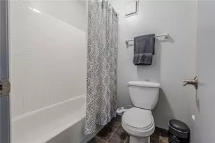 901 Summit N Dr NE, Atlanta, GA 30324 - Photo 22