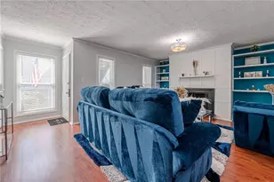 901 Summit N Dr NE, Atlanta, GA 30324 - Photo 10