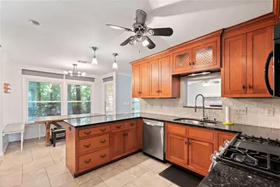 1172 Dogwood Forest Drive NE, Marietta, GA 30068 - Photo 22