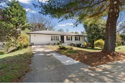 2815 Carolyn Drive SE, Smyrna, GA 30080 - Photo 4