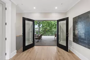 3513 Kingsboro Rd, Atlanta, GA 30326 - Photo 28