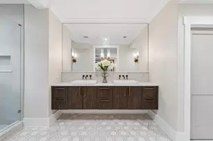 3513 Kingsboro Rd, Atlanta, GA 30326 - Photo 16