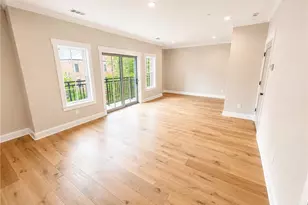 3513 Kingsboro Rd, Atlanta, GA 30326 - Photo 8