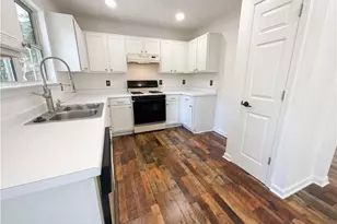 3720 Majestic Dr SW, Marietta, GA 30060 - Photo 8