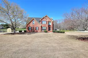 1951 Harvest Way, Loganville, GA 30052 - Photo 2