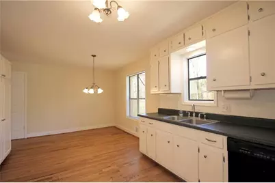 336 Princess Avenue, Woodstock, GA 30189 - Photo 2