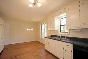 336 Princess Ave, Woodstock, GA 30189 - Photo 2