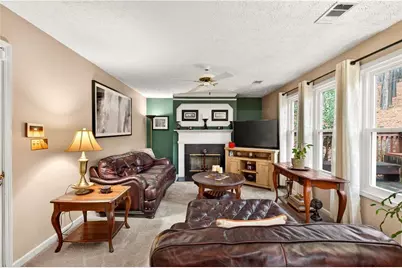 559 Wynbrooke Parkway, Stone Mountain, GA 30087 - Photo 18