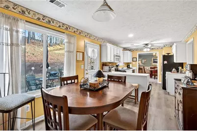 559 Wynbrooke Parkway, Stone Mountain, GA 30087 - Photo 16