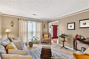 559 Wynbrooke Pkwy, Stone Mountain, GA 30087 - Photo 8