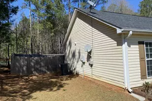 25 Scarlett Ct, Covington, GA 30014 - Photo 2