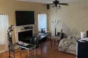 655 Gardinia Dr, McDonough, GA 30253 - Photo 2