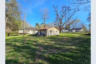 129 Brady Street, Toccoa, GA 30577 - Photo 2