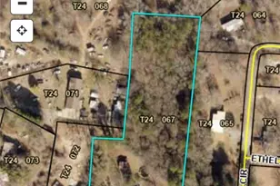 129 Brady St, Toccoa, GA 30577 - Photo 10