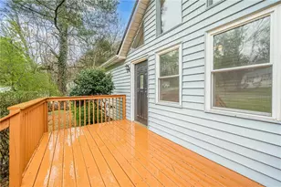 549 Pineland Circle SW, Mableton, GA 30126 - Photo 4