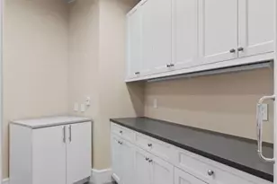 3376 Peachtree Rd NE, Atlanta, GA 30326 - Photo 12