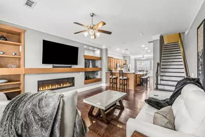 307 Alderwood Lane #307, Sandy Springs, GA 30328 - Photo 2