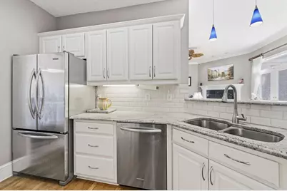 2425 William Court, Dunwoody, GA 30360 - Photo 10