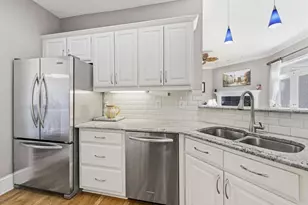 2425 William Ct, Dunwoody, GA 30360 - Photo 10