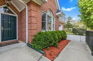 2425 William Ct, Dunwoody, GA 30360 - Photo 2