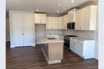 939 Crestmanor Drive, Marietta, GA 30008 - Photo 6