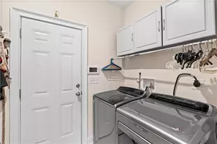 341 Villa Park Cir, Stone Mountain, GA 30087 - Photo 18