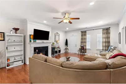 341 Villa Park Circle #37, Stone Mountain, GA 30087 - Photo 6