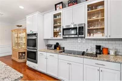 341 Villa Park Circle #37, Stone Mountain, GA 30087 - Photo 2