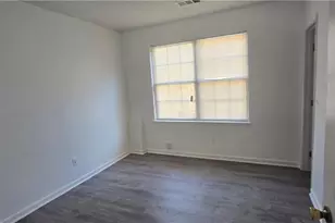 4951 Larkspur Ln, Atlanta, GA 30349 - Photo 10