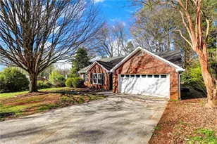 1262 Bailing Dr, Lawrenceville, GA 30043 - Photo 2