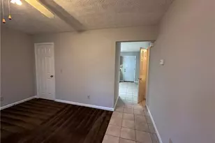 502 Oakwood Ct, Woodstock, GA 30188 - Photo 4